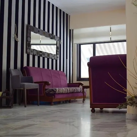 מלון Center קלמאטה