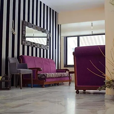 Center Hotel